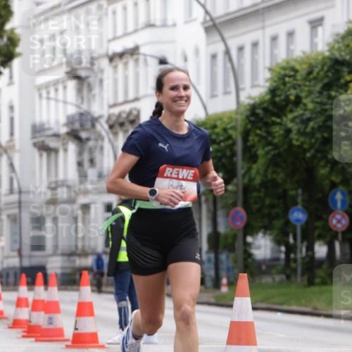 14.06.2026 - REWE Women's Run Jannik Wohlers http://msf.ph/oto/9815758 14.06.2026 10:48:57 Laufen 1 meine-sportfotos.de