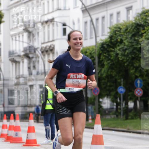 14.06.2026 - REWE Women's Run Jannik Wohlers http://msf.ph/oto/9815760 14.06.2026 10:48:57 Laufen 6051, 1 meine-sportfotos.de