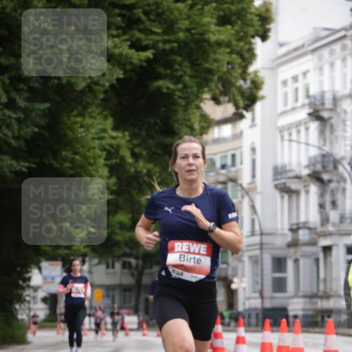 14.06.2026 - REWE Women's Run Jannik Wohlers http://msf.ph/oto/9815790 14.06.2026 10:49:14 Laufen 5682 meine-sportfotos.de