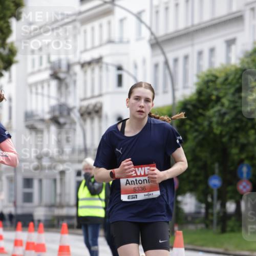 14.06.2026 - REWE Women's Run Jannik Wohlers http://msf.ph/oto/9815802 14.06.2026 10:49:22 Laufen 5336 meine-sportfotos.de