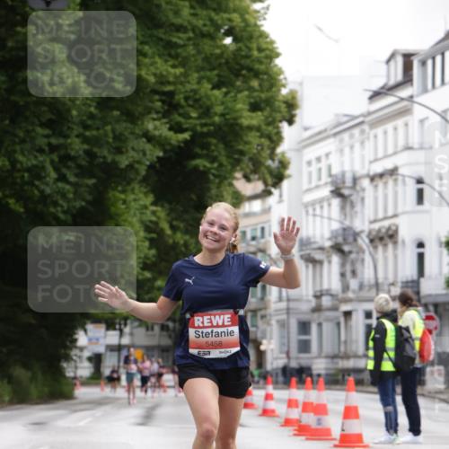 14.06.2026 - REWE Women's Run Jannik Wohlers http://msf.ph/oto/9815829 14.06.2026 10:49:26 Laufen 5458 meine-sportfotos.de