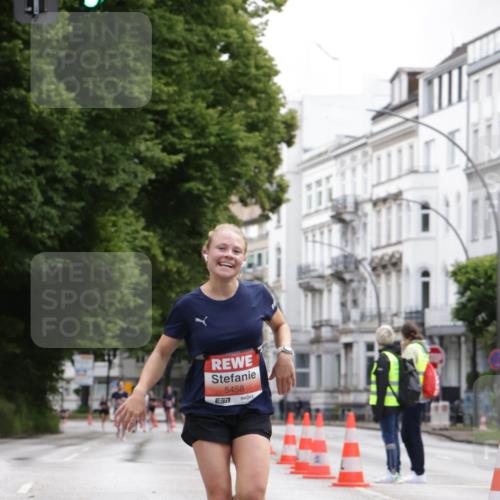14.06.2026 - REWE Women's Run Jannik Wohlers http://msf.ph/oto/9815834 14.06.2026 10:49:27 Laufen 5458 meine-sportfotos.de