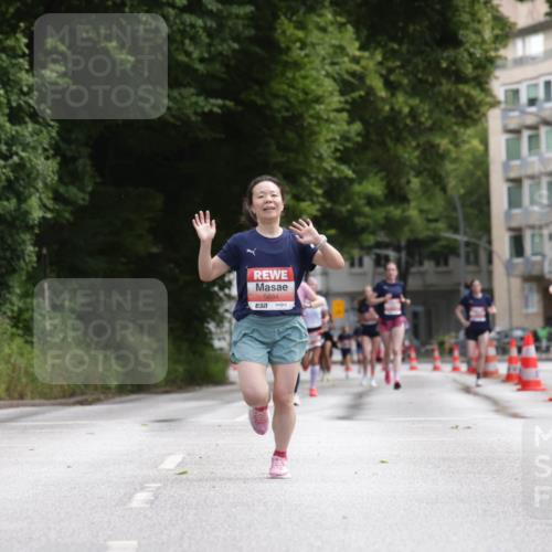 14.06.2026 - REWE Women's Run Jannik Wohlers http://msf.ph/oto/9815846 14.06.2026 10:49:39 Laufen 5694, 7 meine-sportfotos.de