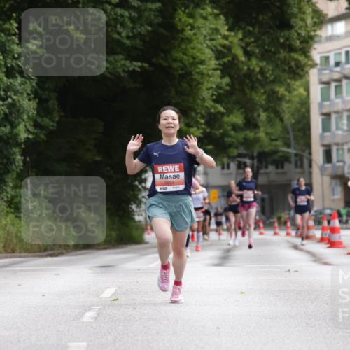 14.06.2026 - REWE Women's Run Jannik Wohlers http://msf.ph/oto/9815847 14.06.2026 10:49:39 Laufen 5694 meine-sportfotos.de