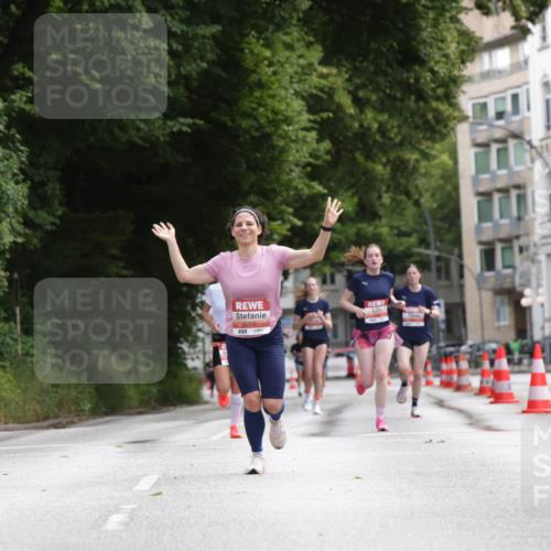 14.06.2026 - REWE Women's Run Jannik Wohlers http://msf.ph/oto/9815873 14.06.2026 10:49:45 Laufen  meine-sportfotos.de