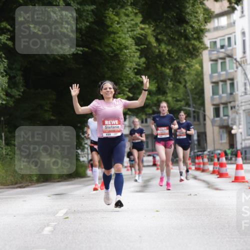 14.06.2026 - REWE Women's Run Jannik Wohlers http://msf.ph/oto/9815876 14.06.2026 10:49:45 Laufen 530, 7 meine-sportfotos.de