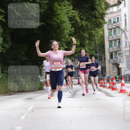 14.06.2026 - REWE Women's Run Jannik Wohlers http://msf.ph/oto/9815878 14.06.2026 10:49:45 Laufen 5306, 7 meine-sportfotos.de