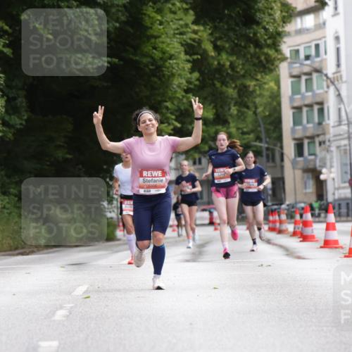 14.06.2026 - REWE Women's Run Jannik Wohlers http://msf.ph/oto/9815879 14.06.2026 10:49:45 Laufen 5306 meine-sportfotos.de