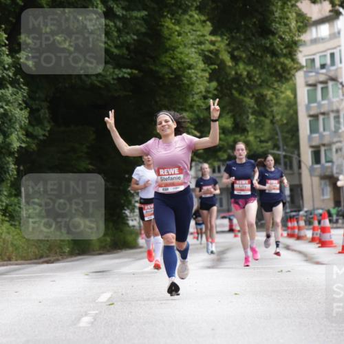 14.06.2026 - REWE Women's Run Jannik Wohlers http://msf.ph/oto/9815883 14.06.2026 10:49:45 Laufen  meine-sportfotos.de