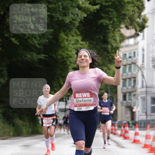 14.06.2026 - REWE Women's Run Jannik Wohlers http://msf.ph/oto/9815888 14.06.2026 10:49:48 Laufen 5306 meine-sportfotos.de
