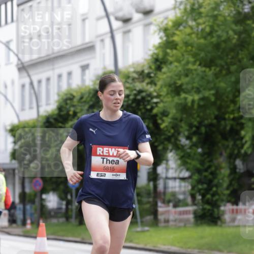 14.06.2026 - REWE Women's Run Jannik Wohlers http://msf.ph/oto/9815924 14.06.2026 10:49:55 Laufen 5815 meine-sportfotos.de