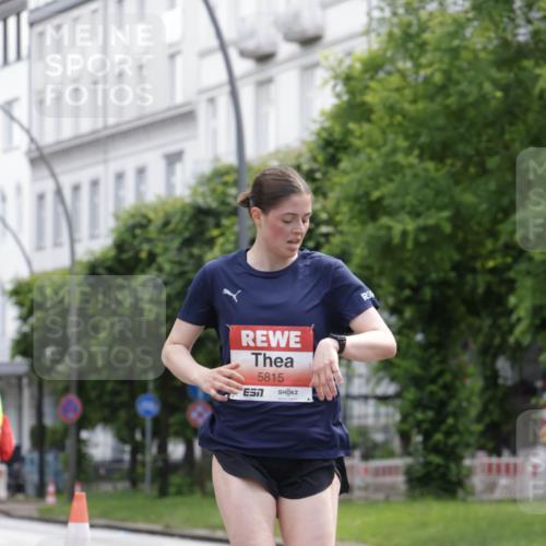 14.06.2026 - REWE Women's Run Jannik Wohlers http://msf.ph/oto/9815928 14.06.2026 10:49:56 Laufen 5815 meine-sportfotos.de