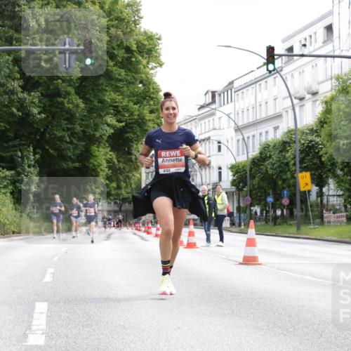 14.06.2026 - REWE Women's Run Jannik Wohlers http://msf.ph/oto/9815972 14.06.2026 10:50:05 Laufen 5109, 1 meine-sportfotos.de