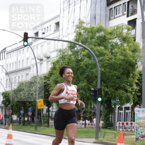 14.06.2026 - REWE Women's Run Jannik Wohlers http://msf.ph/oto/9816051 14.06.2026 10:50:31 Laufen 1, 040, 66, 93, 02, 22 meine-sportfotos.de