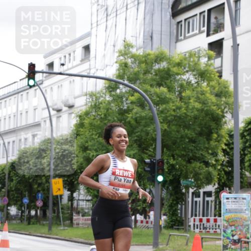 14.06.2026 - REWE Women's Run Jannik Wohlers http://msf.ph/oto/9816053 14.06.2026 10:50:31 Laufen 01, 5164, 040, 66, 93, 02, 22 meine-sportfotos.de