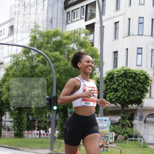14.06.2026 - REWE Women's Run Jannik Wohlers http://msf.ph/oto/9816064 14.06.2026 10:50:32 Laufen 040, 66, 930222, 5164 meine-sportfotos.de