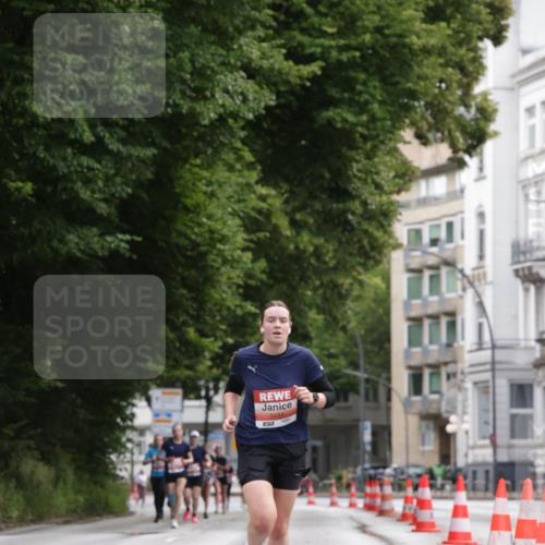 14.06.2026 - REWE Women's Run Jannik Wohlers http://msf.ph/oto/9816102 14.06.2026 10:50:40 Laufen 5434 meine-sportfotos.de