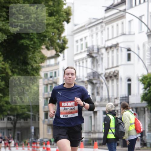 14.06.2026 - REWE Women's Run Jannik Wohlers http://msf.ph/oto/9816119 14.06.2026 10:50:42 Laufen 5434 meine-sportfotos.de
