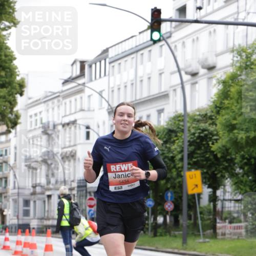 14.06.2026 - REWE Women's Run Jannik Wohlers http://msf.ph/oto/9816127 14.06.2026 10:50:43 Laufen 5434, 1 meine-sportfotos.de