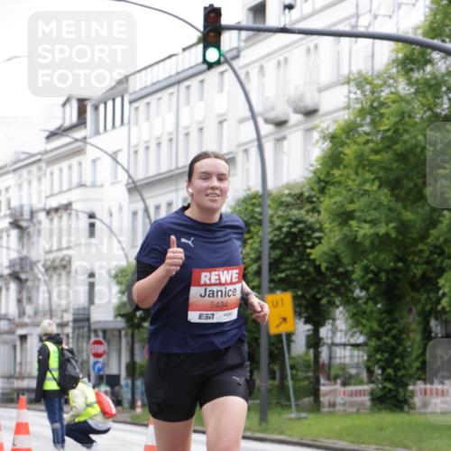 14.06.2026 - REWE Women's Run Jannik Wohlers http://msf.ph/oto/9816132 14.06.2026 10:50:44 Laufen 5434, 1 meine-sportfotos.de