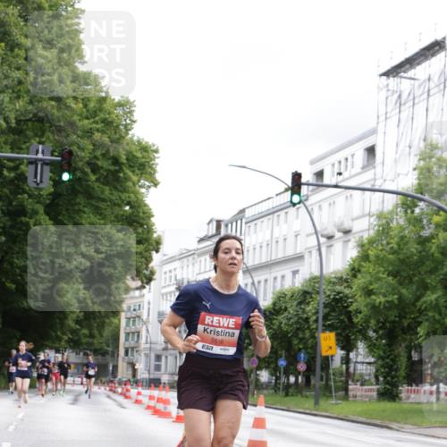 14.06.2026 - REWE Women's Run Jannik Wohlers http://msf.ph/oto/9816175 14.06.2026 10:51:03 Laufen 5516, 1 meine-sportfotos.de