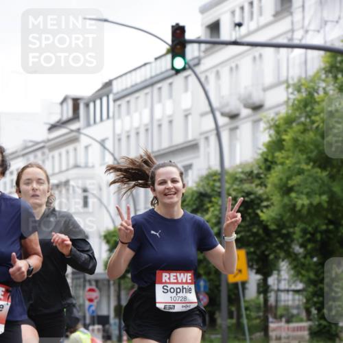 14.06.2026 - REWE Women's Run Jannik Wohlers http://msf.ph/oto/9816232 14.06.2026 10:51:15 Laufen 10728 meine-sportfotos.de