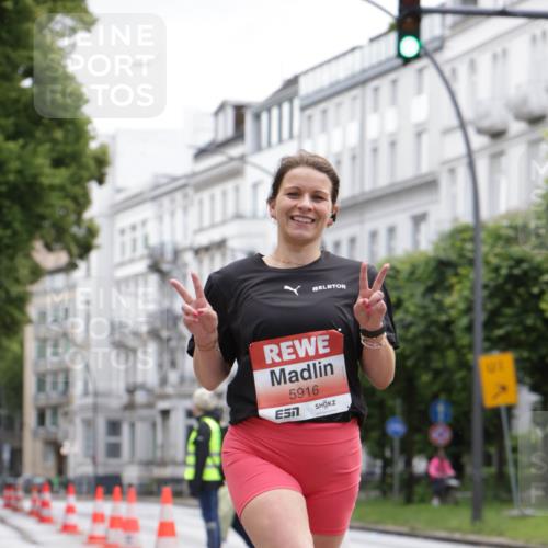 14.06.2026 - REWE Women's Run Jannik Wohlers http://msf.ph/oto/9816240 14.06.2026 10:51:17 Laufen 5916 meine-sportfotos.de