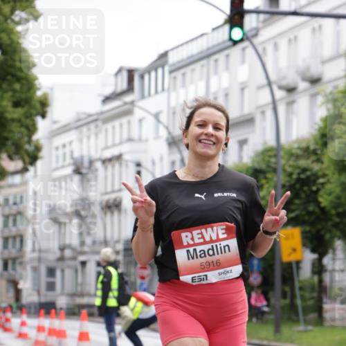 14.06.2026 - REWE Women's Run Jannik Wohlers http://msf.ph/oto/9816243 14.06.2026 10:51:17 Laufen 5916 meine-sportfotos.de