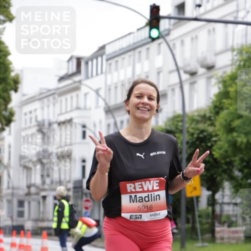 14.06.2026 - REWE Women's Run Jannik Wohlers http://msf.ph/oto/9816244 14.06.2026 10:51:17 Laufen 5916 meine-sportfotos.de