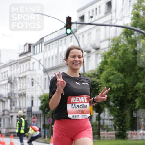 14.06.2026 - REWE Women's Run Jannik Wohlers http://msf.ph/oto/9816246 14.06.2026 10:51:17 Laufen 5916 meine-sportfotos.de