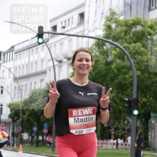 14.06.2026 - REWE Women's Run Jannik Wohlers http://msf.ph/oto/9816251 14.06.2026 10:51:17 Laufen 5916, 7 meine-sportfotos.de