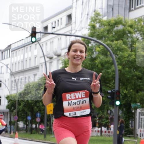 14.06.2026 - REWE Women's Run Jannik Wohlers http://msf.ph/oto/9816252 14.06.2026 10:51:17 Laufen 01, 5916, 040, 66, 93 meine-sportfotos.de