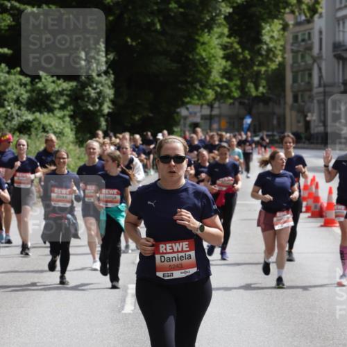 14.06.2026 - REWE Women's Run Jannik Wohlers http://msf.ph/oto/9817683 14.06.2026 10:57:25 Laufen 5243 meine-sportfotos.de