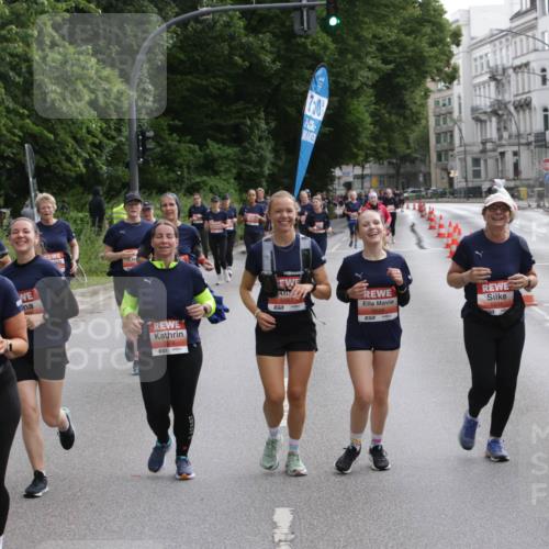 14.06.2026 - REWE Women's Run Jannik Wohlers http://msf.ph/oto/9818352 14.06.2026 10:59:56 Laufen 6067, 57, 7, 0, 5888, 1, 5881, 7 meine-sportfotos.de