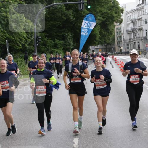 14.06.2026 - REWE Women's Run Jannik Wohlers http://msf.ph/oto/9818355 14.06.2026 10:59:56 Laufen 6067, 5210, 7, 00, 1, 5834, 5881 meine-sportfotos.de