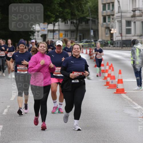 14.06.2026 - REWE Women's Run Jannik Wohlers http://msf.ph/oto/9818633 14.06.2026 11:01:03 Laufen 5722, 657 meine-sportfotos.de