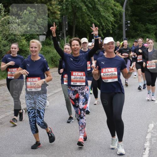 14.06.2026 - REWE Women's Run Jannik Wohlers http://msf.ph/oto/9818821 14.06.2026 11:02:00 Laufen 50, 5018, 57, 5019, 7 meine-sportfotos.de