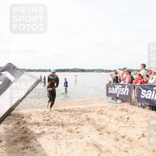 21.06.2026 - Viking Triathlon Michael Strokosch http://msf.ph/oto/9818859 21.06.2026 10:26:31 Schwimmen 21, 474, 548 meine-sportfotos.de