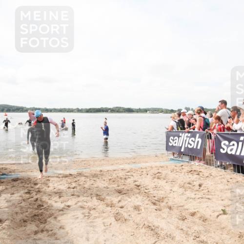 21.06.2026 - Viking Triathlon Michael Strokosch http://msf.ph/oto/9818863 21.06.2026 10:26:53 Schwimmen 334, 453 meine-sportfotos.de