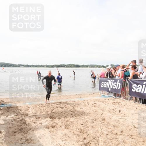 21.06.2026 - Viking Triathlon Michael Strokosch http://msf.ph/oto/9818939 21.06.2026 10:32:27 Schwimmen 13, 145 meine-sportfotos.de