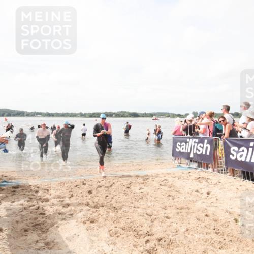 21.06.2026 - Viking Triathlon Michael Strokosch http://msf.ph/oto/9818969 21.06.2026 10:34:08 Schwimmen 102, 154, 265, 343, 432, 660, 664 meine-sportfotos.de