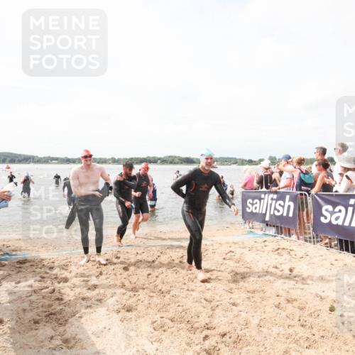 21.06.2026 - Viking Triathlon Michael Strokosch http://msf.ph/oto/9818973 21.06.2026 10:34:12 Schwimmen 102, 154, 221, 343, 432, 660, 664 meine-sportfotos.de