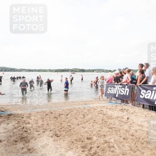 21.06.2026 - Viking Triathlon Michael Strokosch http://msf.ph/oto/9818998 21.06.2026 10:35:09 Schwimmen 26, 199, 267, 621 meine-sportfotos.de