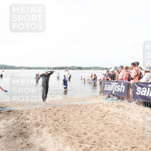 21.06.2026 - Viking Triathlon Michael Strokosch http://msf.ph/oto/9819017 21.06.2026 10:35:41 Schwimmen 49, 226, 242, 311, 332, 430, 501, 551 meine-sportfotos.de