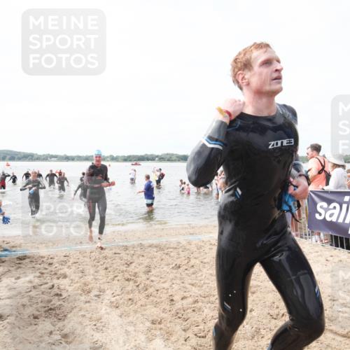 21.06.2026 - Viking Triathlon Michael Strokosch http://msf.ph/oto/9819029 21.06.2026 10:36:27 Schwimmen 16, 113, 205, 323, 556, 656 meine-sportfotos.de