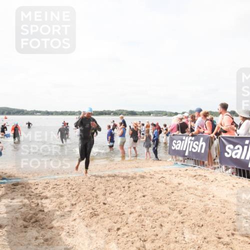 21.06.2026 - Viking Triathlon Michael Strokosch http://msf.ph/oto/9819057 21.06.2026 10:37:23 Schwimmen 89, 142, 455, 553 meine-sportfotos.de
