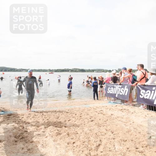 21.06.2026 - Viking Triathlon Michael Strokosch http://msf.ph/oto/9819066 21.06.2026 10:37:46 Schwimmen 239, 243, 513, 545 meine-sportfotos.de