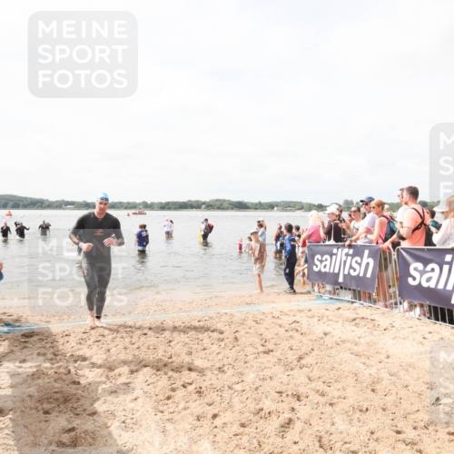 21.06.2026 - Viking Triathlon Michael Strokosch http://msf.ph/oto/9819076 21.06.2026 10:38:21 Schwimmen 80, 99, 315 meine-sportfotos.de