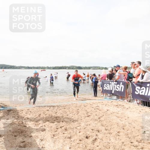 21.06.2026 - Viking Triathlon Michael Strokosch http://msf.ph/oto/9819088 21.06.2026 10:38:50 Schwimmen 53, 55, 144, 303, 397, 419, 546 meine-sportfotos.de