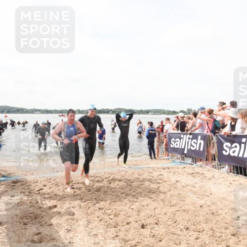21.06.2026 - Viking Triathlon Michael Strokosch http://msf.ph/oto/9819128 21.06.2026 10:40:21 Schwimmen 58, 211, 425, 460, 484, 649 meine-sportfotos.de